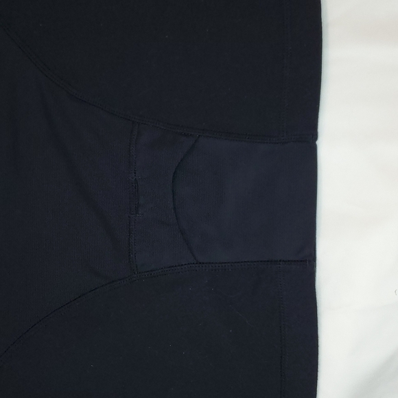 Lululemon work out mesh vneck tank size 4 black - womens - Picture 3 of 6